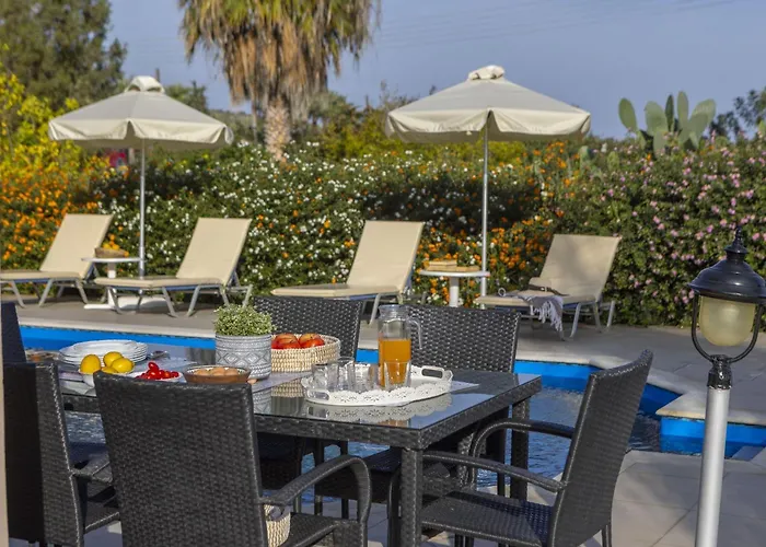 Vila The Arches Lachi